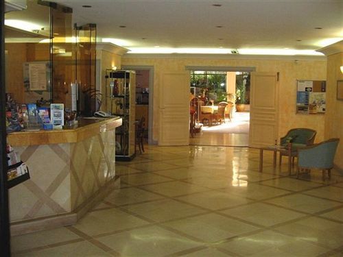 Residhotel Maupassant Apart-hotel 2*